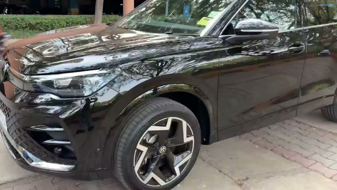 Paint correction pass under studio light